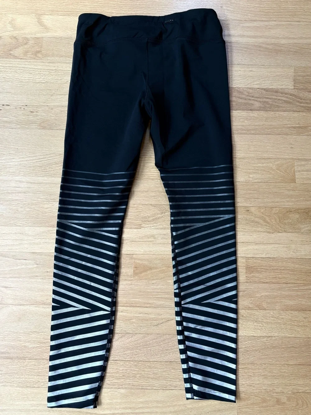 Nike Dri-Fit Black Leggings Size Medium in Excellent Condition